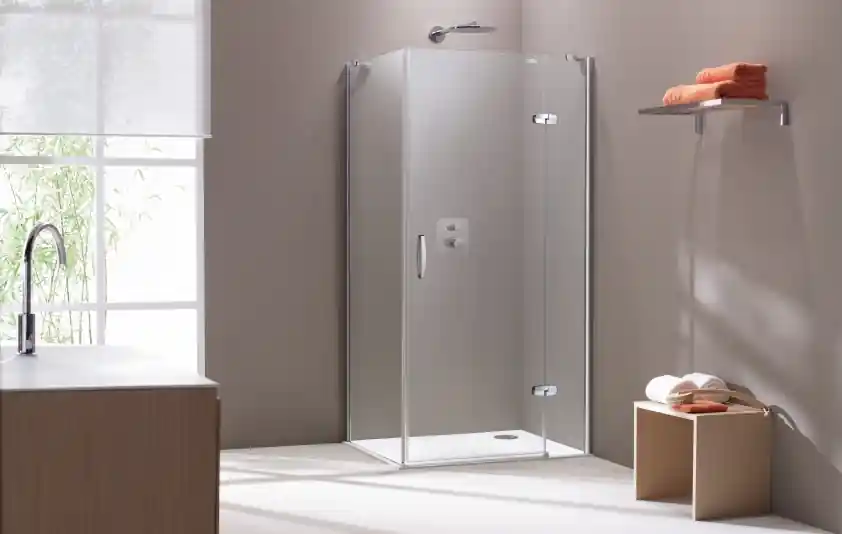 Huppe Aura Elegance 4-kąt Drzwi skrzydłowe ze stałym segmentem do ścianki bocznej/wejście narożnikowe o wysokości 160-200 cm, mocowanie prawe, wykonanie na wymiar, profile chrom eloxal, szkło privatima Anti-Plaque 400480.092.375